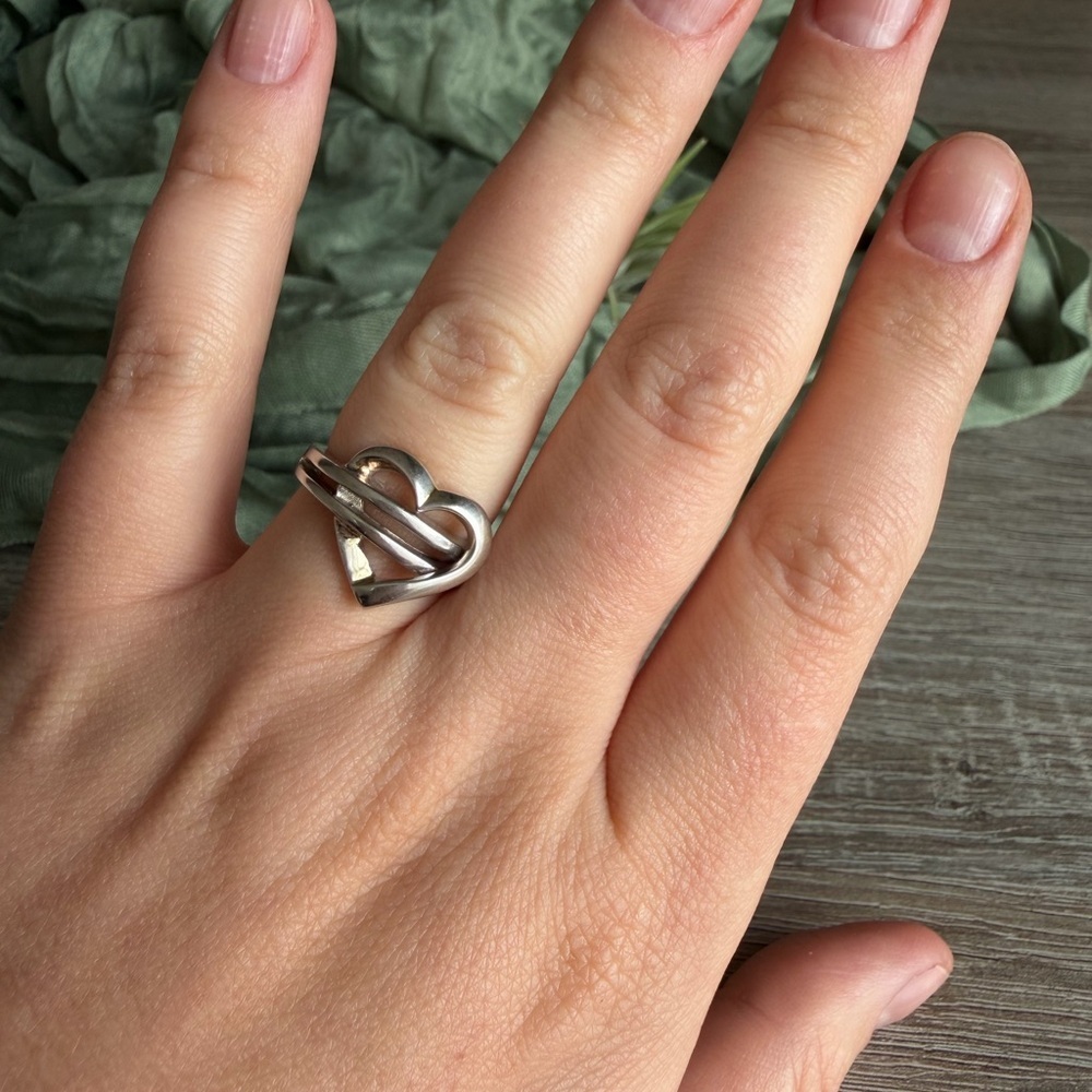 Heart Ring. Silver 925.